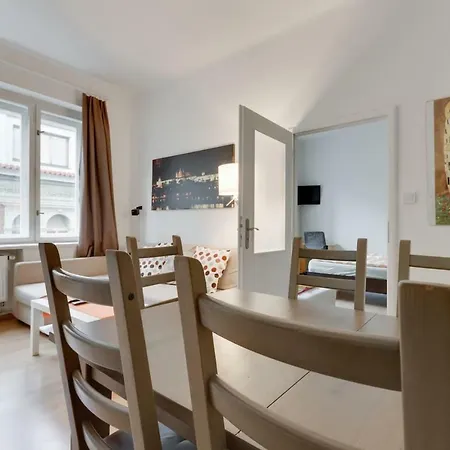 Beautiful Downtown 2bd With Netflix Lejlighed